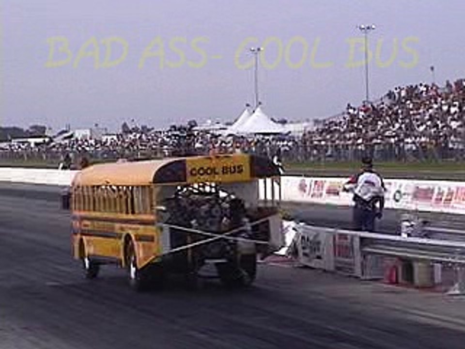 Drag Schoolbus