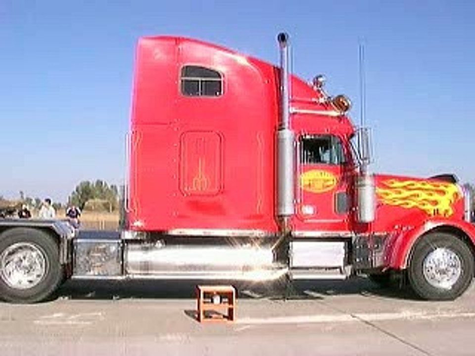 Freightliner Drag