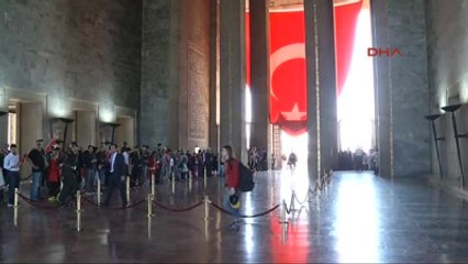 Chp?liler Anıtkabir?e Yürüyor -3