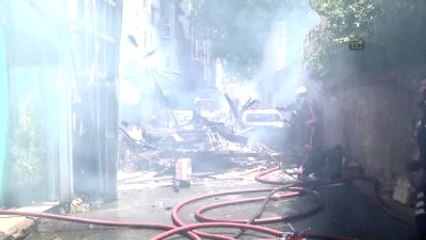 Fatih'teki Yangın Kontrol Altına Alındı