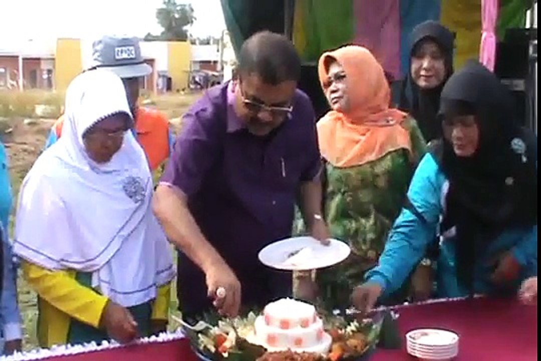 Perayaan Hari Lansia, Bupati Beri Tumpeng