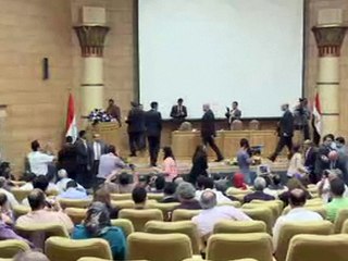 Crash Egyptair: l'attentat "plus probable" que l'incident technique, pour le ministre égyptien de l'Aviation civile