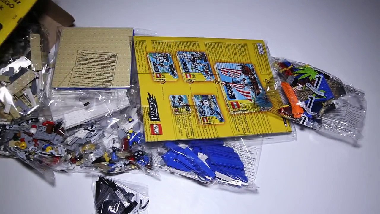 Lego Pirates Chess Set Build with Donald Byrne vs Bobby Fischer Game of the Century (40158)