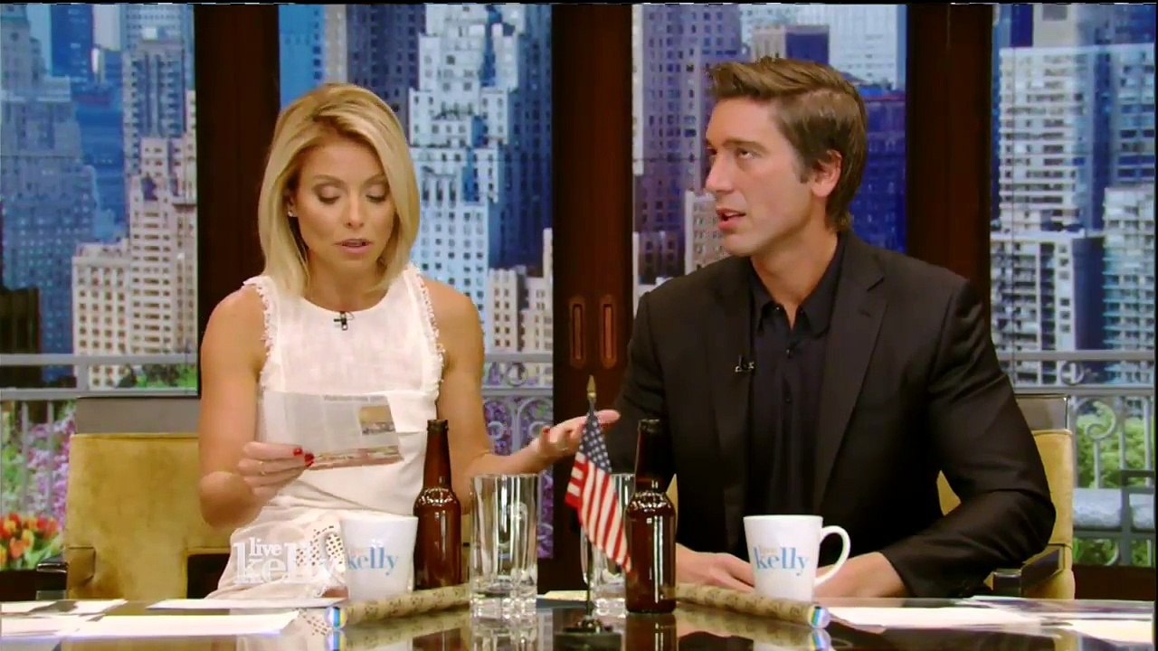 Live! With Kelly  co-host David Muir  Julianne Moore; Rose Byrne; co-host David Muir (May 18, 2016)