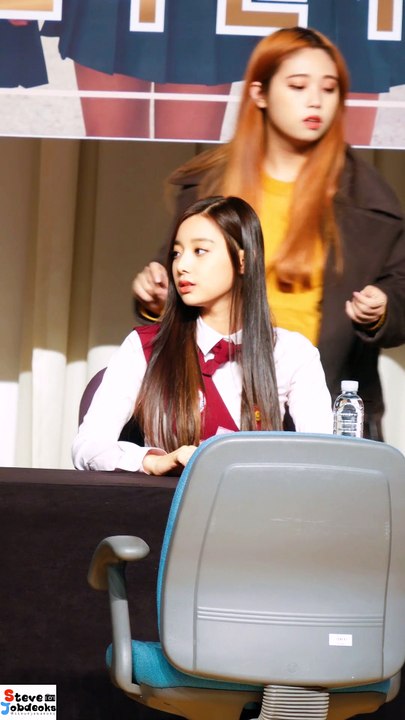 151219 APRIL fan sign event Hyunjoo fancam 에이프릴 현주 답십리 팬사인회 직캠