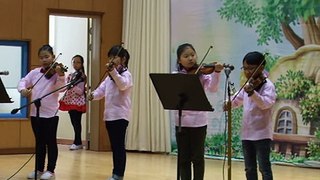 장동초등학교 2015년 졸업식 공연 10 바이올린부 바이올린 연주1