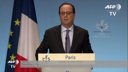 Hollande confirms missing EgyptAir flight 'crashed'
