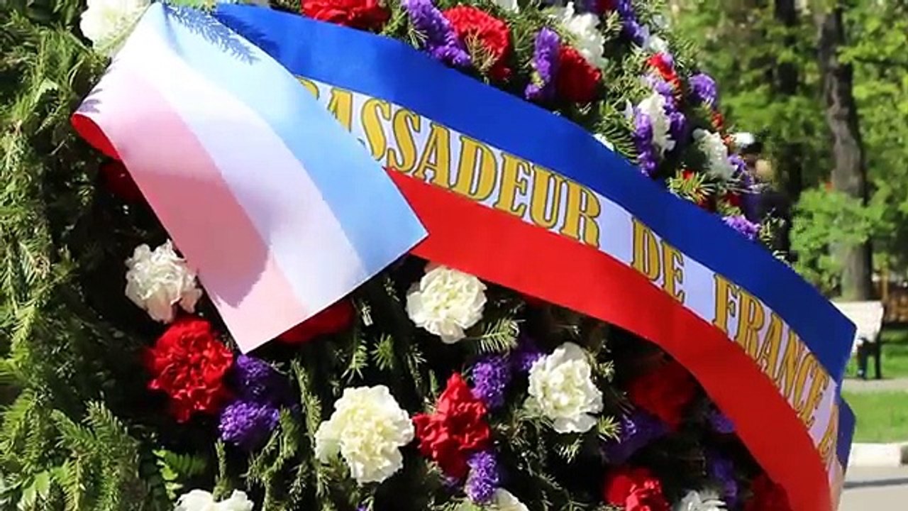 8 mai 2016 Cérémonie du 71e anniversaire de la Victoire, monument Normandie-Niemen