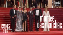Juste la fin du monde (Xavier Dolan) - Montée des Marches par Laurent Weil - Cannes 2016 - CANAL 