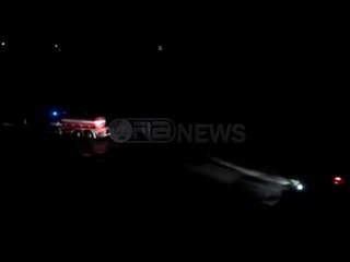 Tiranë - Një autobot me 25 mijë litra alkool përmbyset në Gërdec!