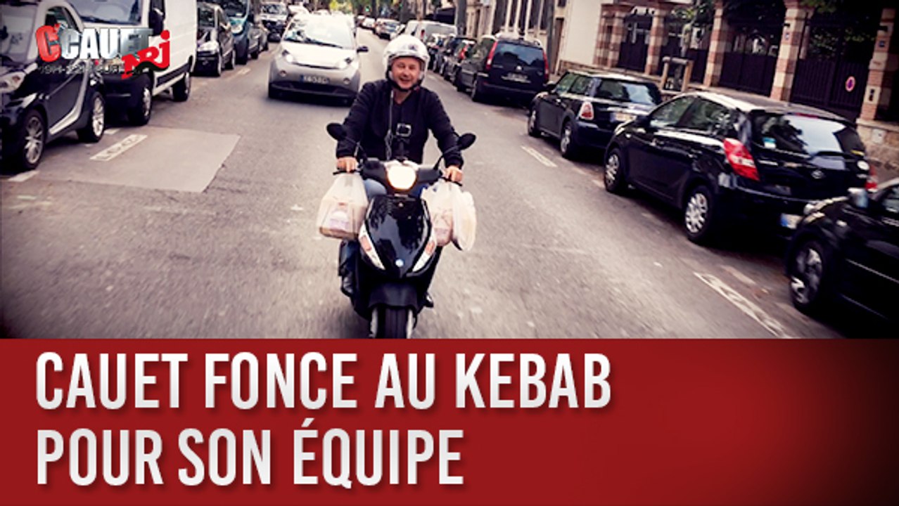 Cauet fonce au kebab pour son équipe - C'Cauet sur NRJ