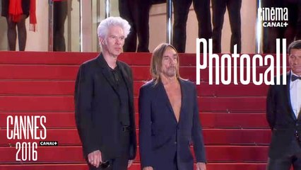 Download Video: Gimme Danger avec Iggy Pop (Jim Jarmusch) - Montée des Marches par Laurent Weil - Cannes 2016 CANAL+