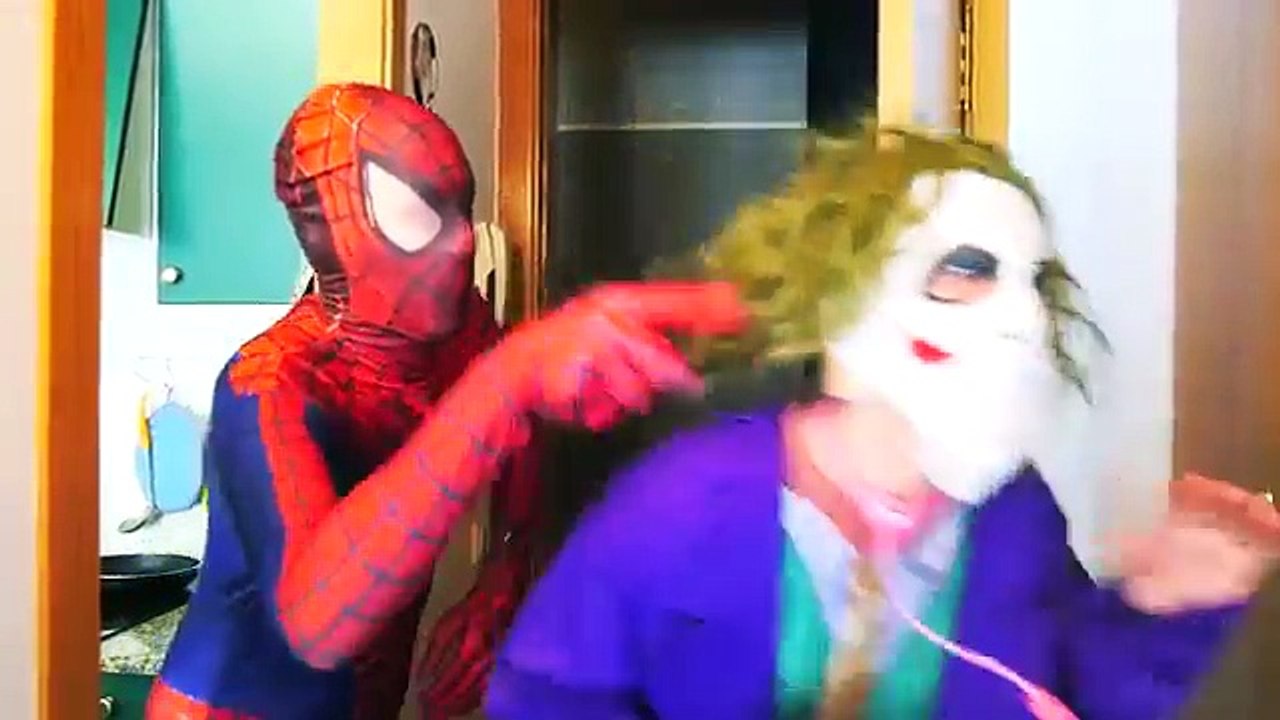 Pregnant Frozen Elsa w_ a Mermaid Baby! Ft Spiderman & Pink Spidergirl in Real Life Fun Superhero!