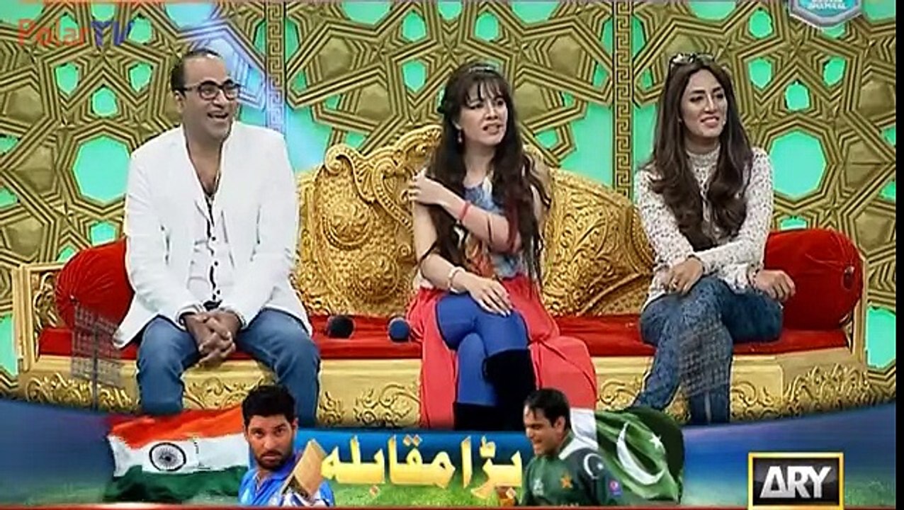 Rabi Pirzada Insulted by Umer Sahrif in LIVE Show