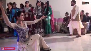 SARAIKE WEDDING PARTY MUJRA - PAKISTANI WEDDING MUJRA 2016
