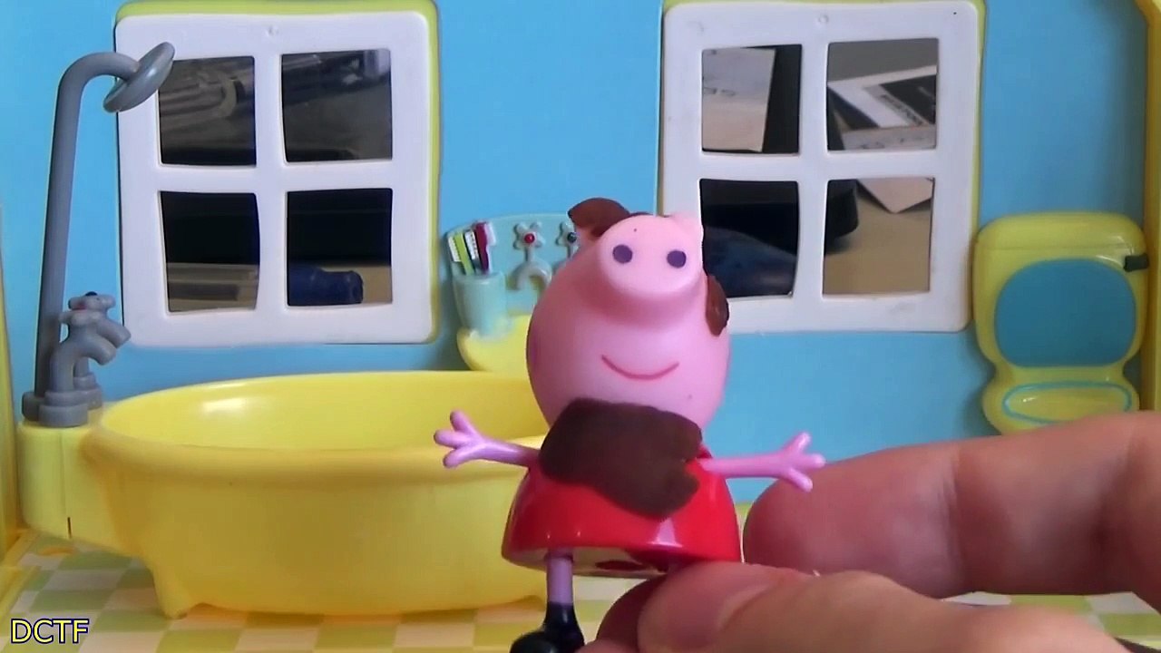 Peppa Pig Bath Time with George Pig Toy English Episode