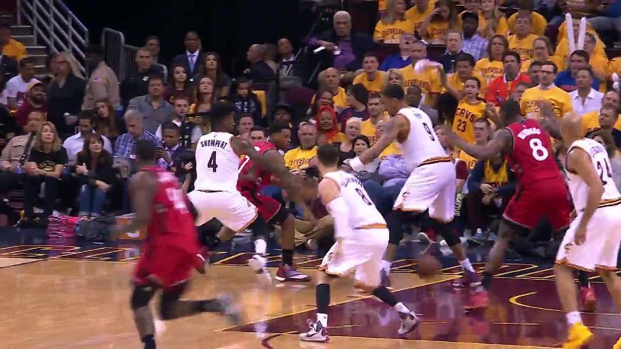 LeBron James Elevates and Slams the Reverse Dunk
