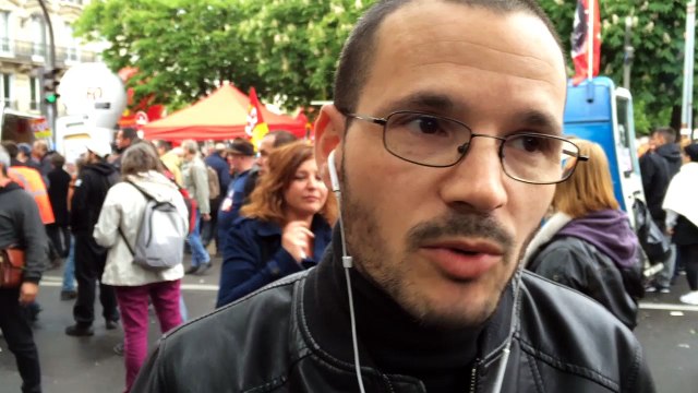 Que pensent les manifestants anti-loi Travail du policier agressé?