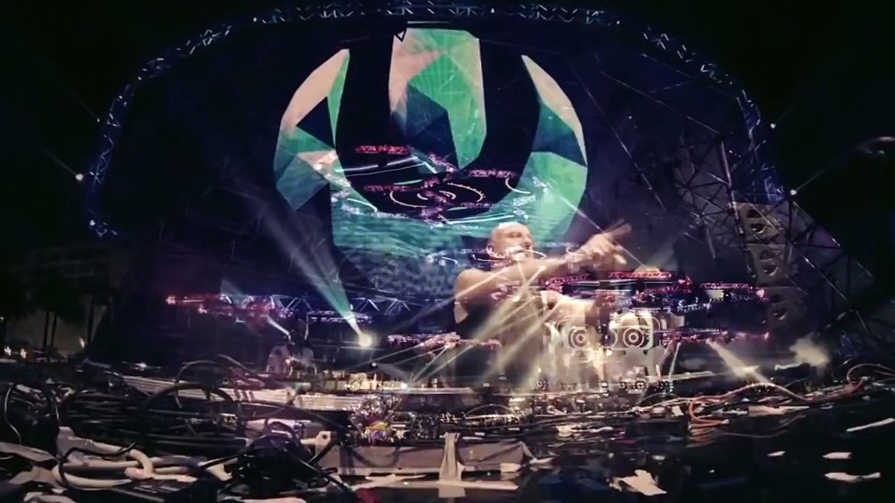 MaxRiven - Rhythm Is A Dancer (Original Mix)