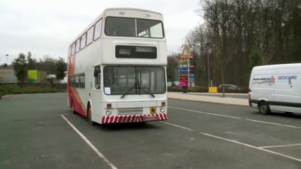 Un bus à 2 étages transformé en maison !