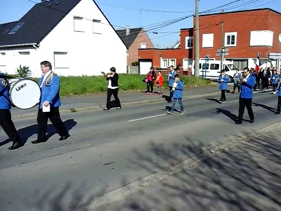 Défilé du 1er Mai 2016 - ville d'Annay