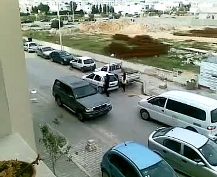 choufou zatla ech 3amlet fi bnet tounes