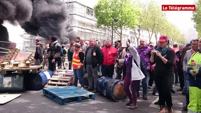 Lorient. Dépôt pétrolier bloqué : les forces de l'ordre interviennent