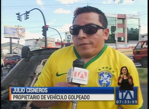 Tres vehículos chocaron en el norte de Quito