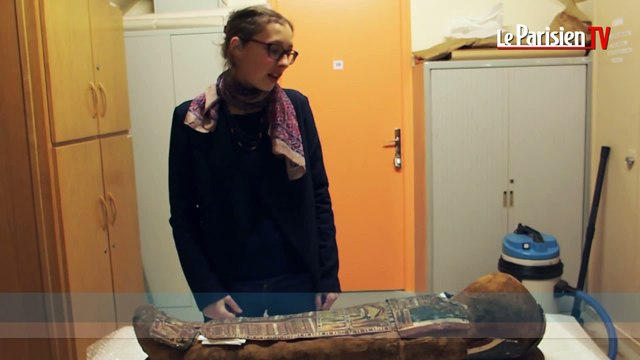 La momie Ta-Iset qui a échappé à la décharge s'expose à Rueil-Malmaison