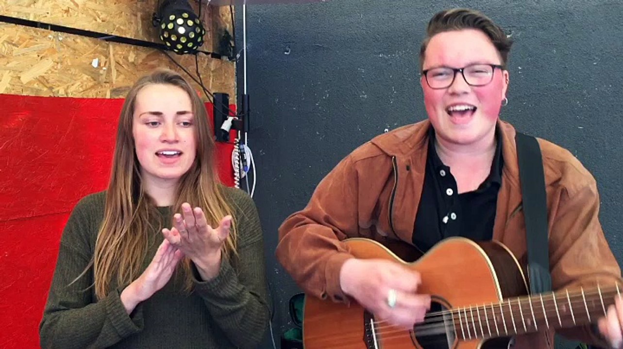 The New Poor wint talentenjacht Cafe Martini XL en treedt op in Hamburg - RTV Noord