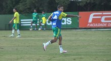 Ele está de volta! Dudu se destaca com dois gols em rachão animado no Palmeiras