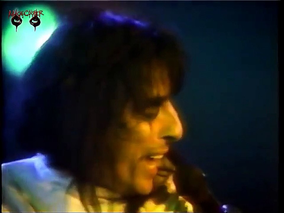 Alice Cooper - The Ballad Of Dwight Fry 1986 ( Avec Traduction en Français..)