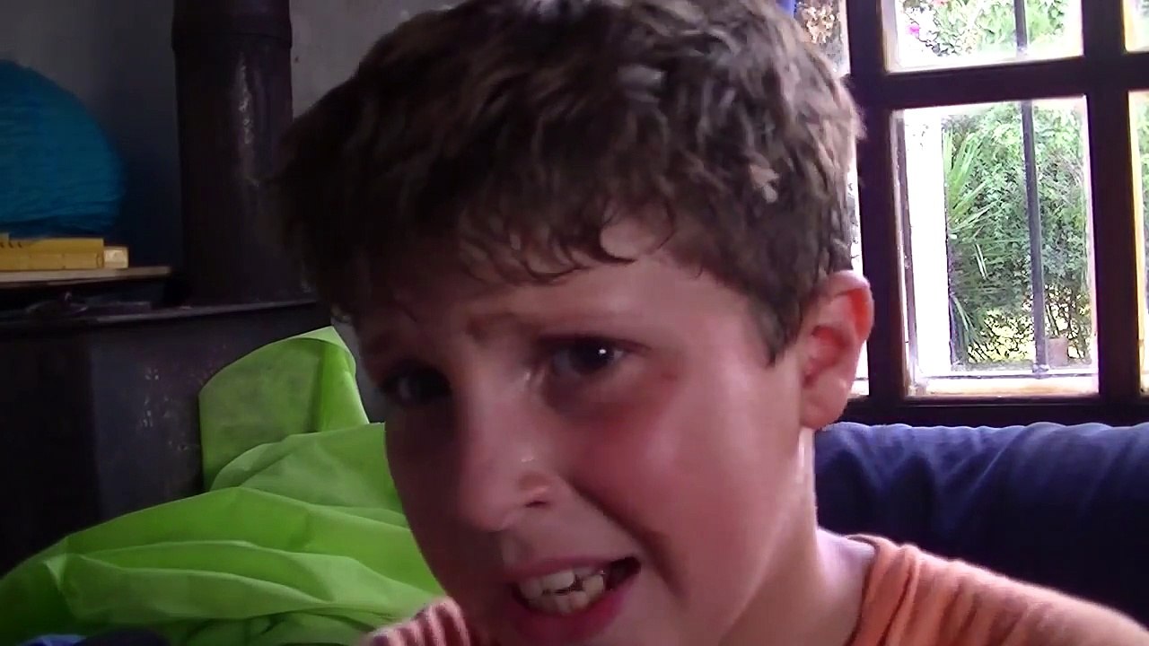 Niño amenaza a vegetta777 con quitarse la vida