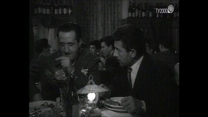 "BURRI ME PANTALLONA TE SHKURTRA" (PJ-2) Kinematografia Shqiptare