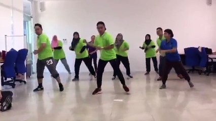 Aerobic Dance Fitness Exercise _PSY Gentleman REMIX
