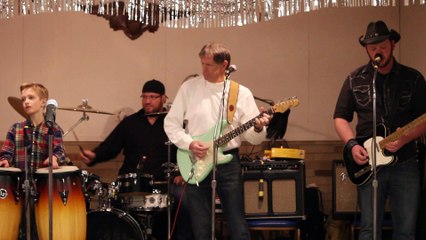 Ronnie McDowell Band performs 'Drift Away' American Legion Feb 2016