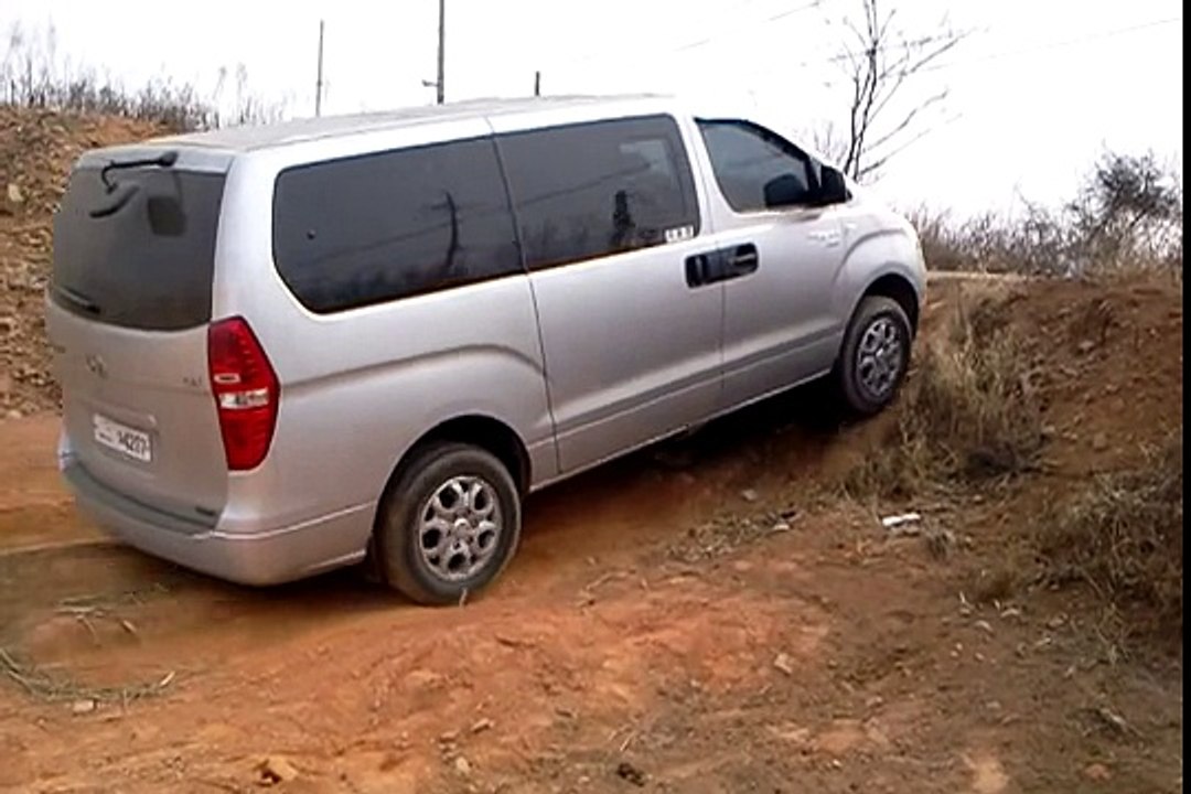 MTI Grand Starex 4WD Test Run 2/3