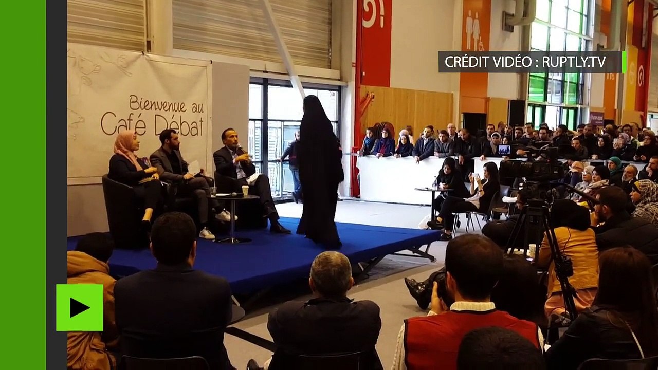 Des Femen s'attaque à Tariq Ramadan