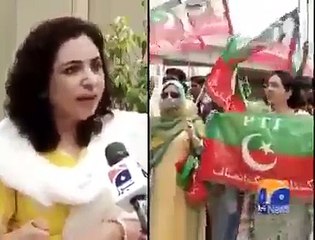 Woman bashing Imran khan and PTI worker