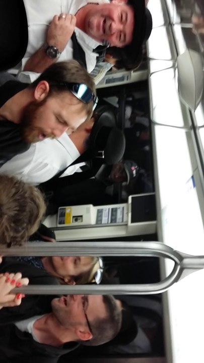 Arrivées supporters de Brest à Bercy - Finale Coupe de France Handball 2016