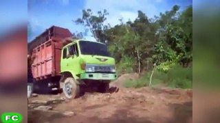 Best TRUCK Fails Compilation ★ Funny Truck FAIL Videos 2016 ★ FailCity