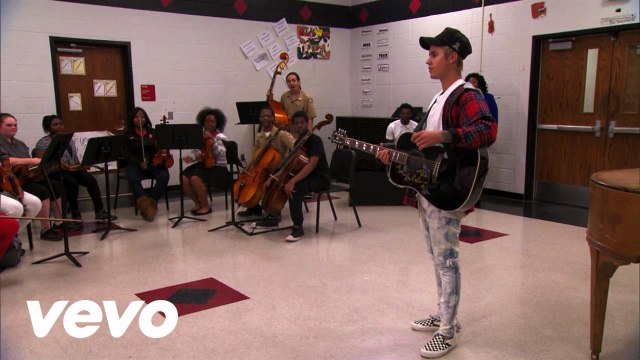 Justin Bieber - Love Yourself (Live From The 2016 Radio Disney Music Awards)