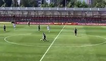 Футболист сборной Армении забил гол со своей половины поля