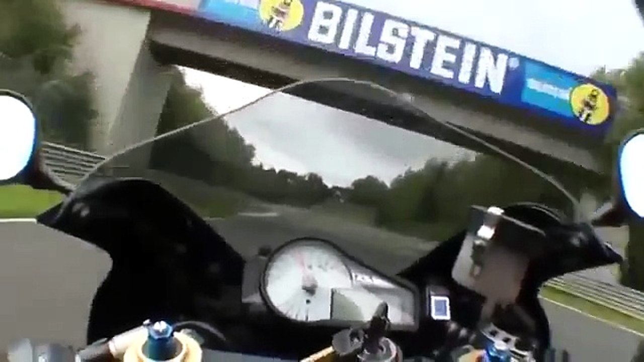 bike crash gsxr 1000 at nurburgring