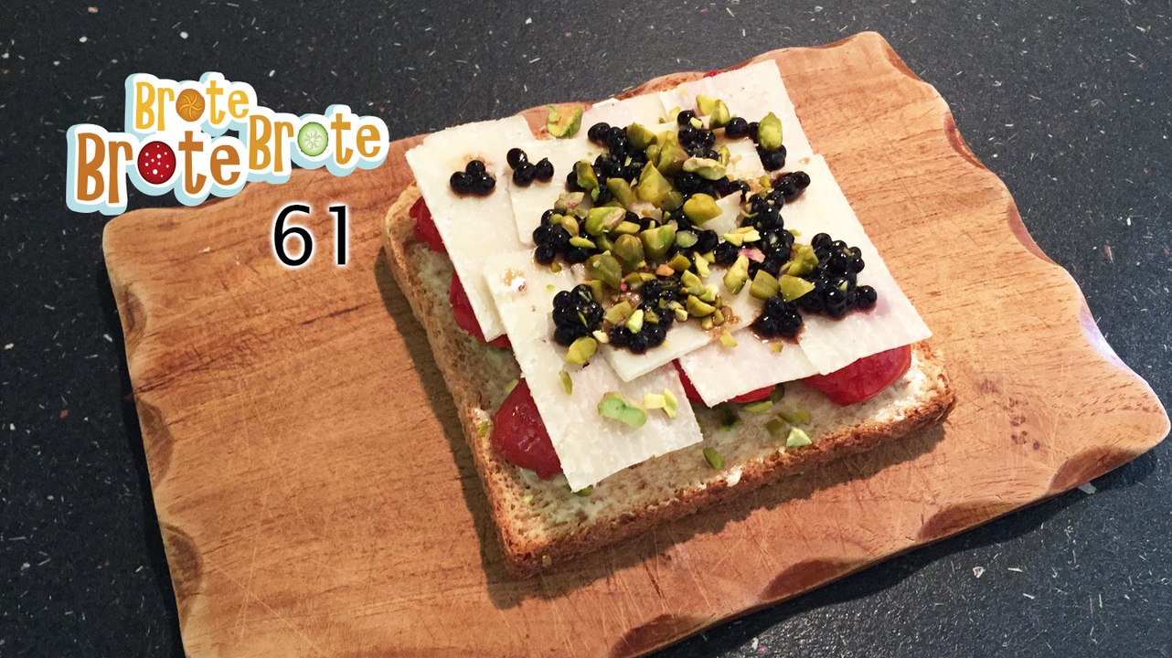 Pistazien-Pecorino-Tomaten-Brot mit Balsamico-Perlen - Folge 61