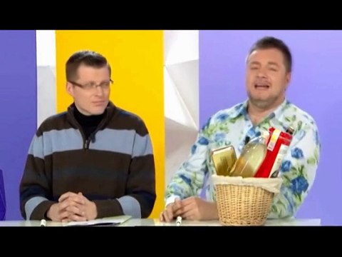 MAGIE SEMINAIRE ENTREPRISE ANIMATION MAGICIEN CLOSE UP TABLE DE TRICHE AU POKER MAGICIEN POUR MARIAGE MAGIE DE TABLE EN TABLE