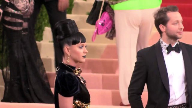 Robert Pattinson and FKA Twigs #1 MetGala 02.05.2016