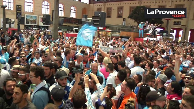 OM-PSG : les supporters marseillais enflamment la gare Saint-Charles