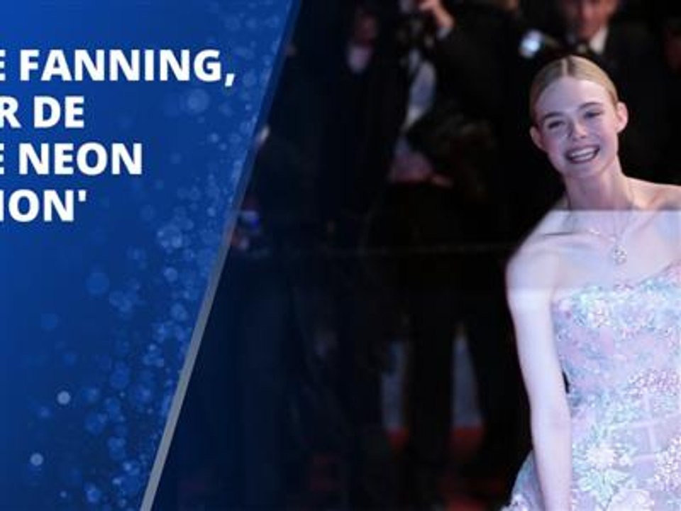 Elle Fanning rigole à une scène de sexe... morbide