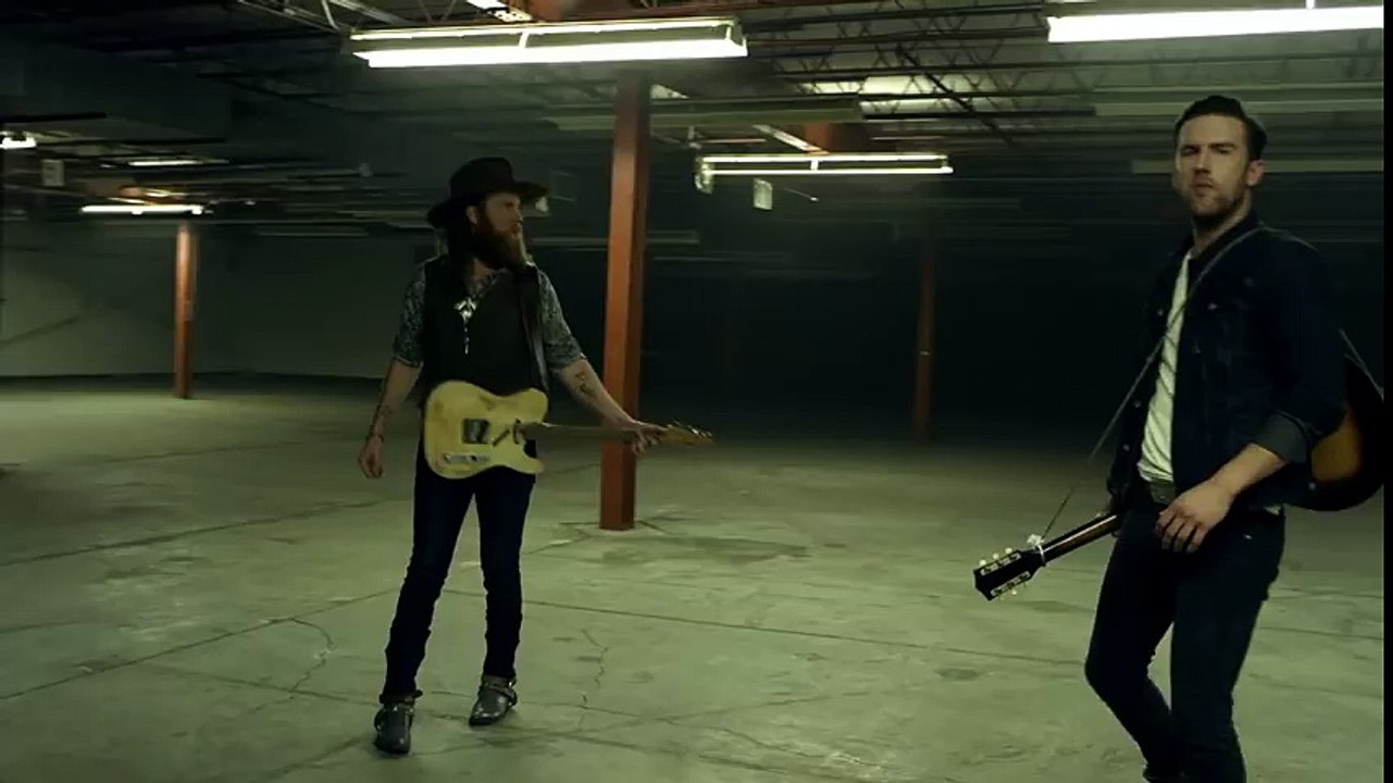 Brothers Osborne - Stay A Little Longer
